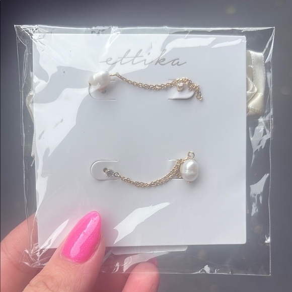 Ettika Gold and White Minimalist Ear Climbers - Picture 1 of 2